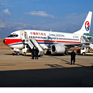 于田万方航空货运航空快运业稳步发展的原因是什么？
